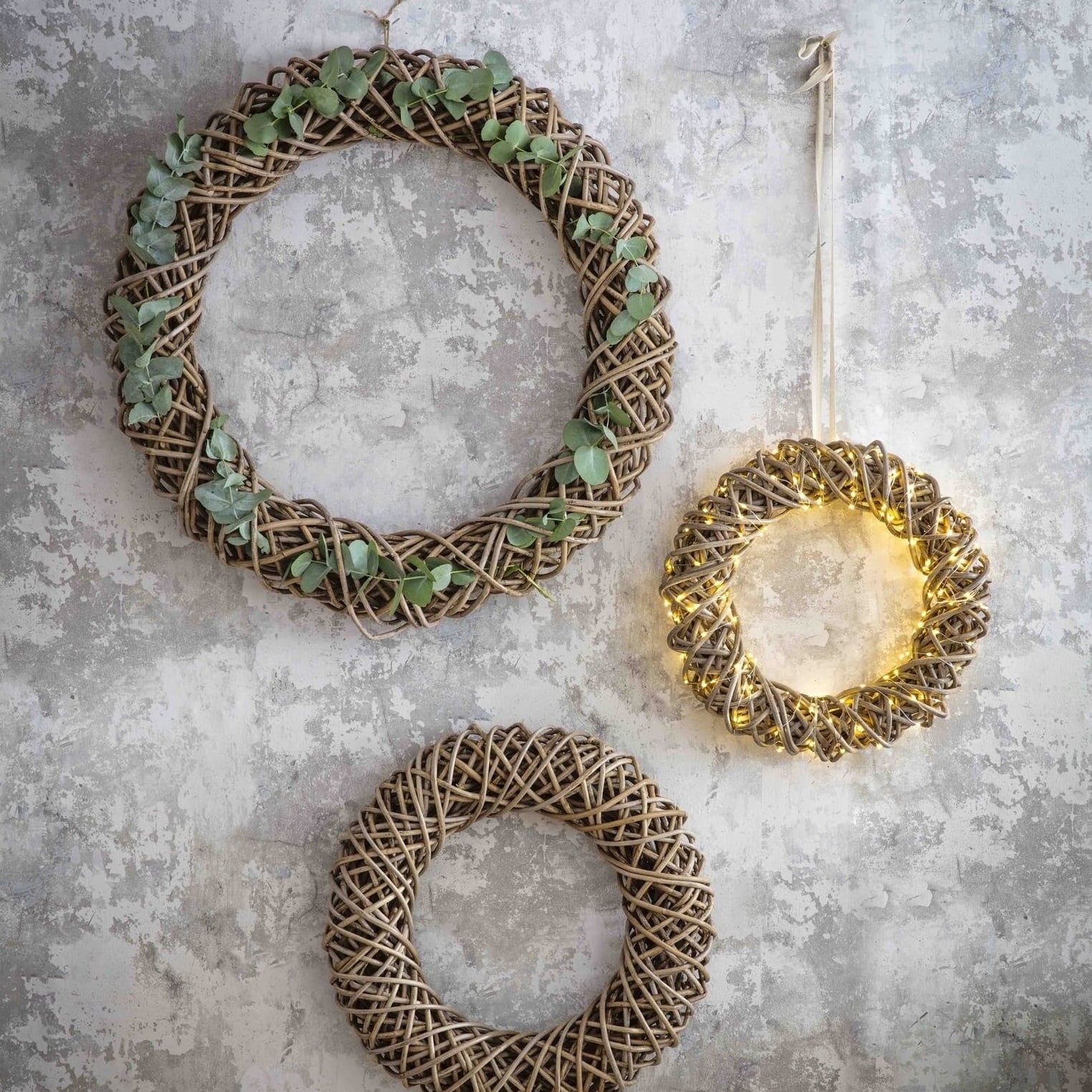 Beautiful Wall Decorations for Gifts