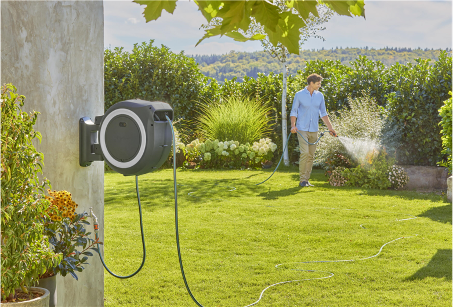 PowerRoll XL Rechargeable Wall-Mounted Hose Box - solo