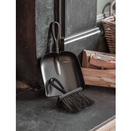 Garden Trading Latton Ash Shovel and Brush Set