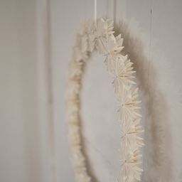 DBKD PAPER FLAKE WREATH - White