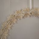 DBKD PAPER FLAKE WREATH - white