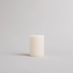 Eulenschnitt Blockkerze Rillen Klein - Weiß