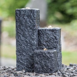 HEISSNER Gartenbrunnen Neptun LED - Schwarz - 12 x 12 x 15/25/40 cm