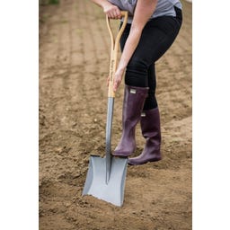 Pelle de Jardin Carrée en Acier au Carbone - 1 pcs