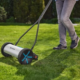 GARDENA Vřetenová sekačka Comfort 330