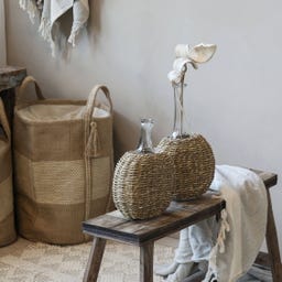 Chic Antique Flasche mit geflochtenem Boden