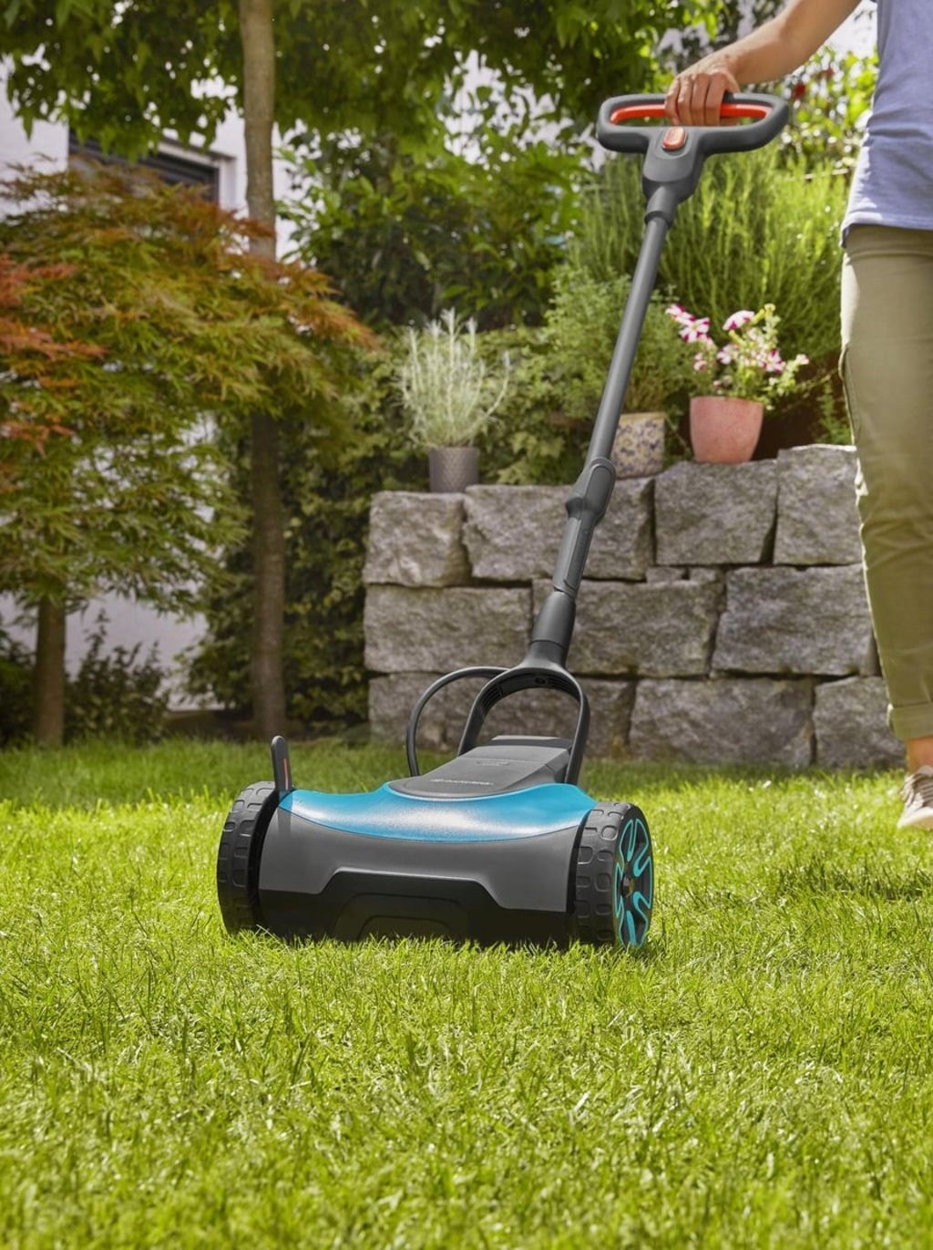 Battery Lawnmower HandyMower 22/18V P4A Ready-To-Use Set - 1 Set
