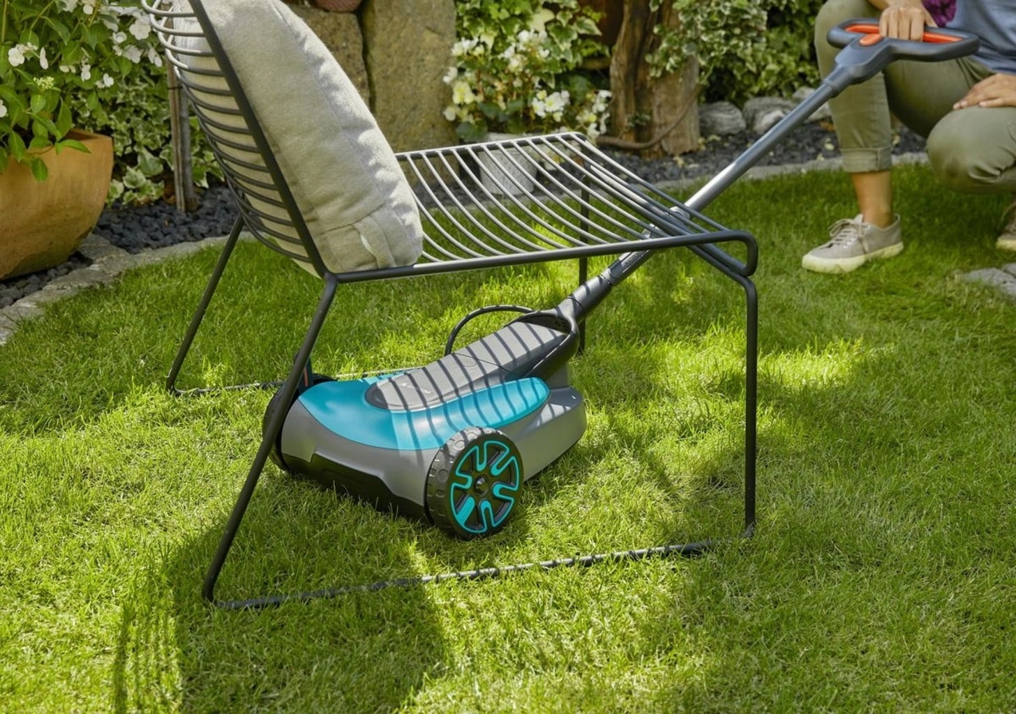 Battery Lawnmower HandyMower 22/18V P4A Ready-To-Use Set - 1 Set