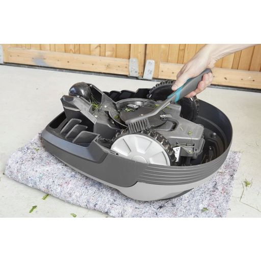 Maintenance and Cleaning Set for Robotic Lawn Mowers - 1 Set