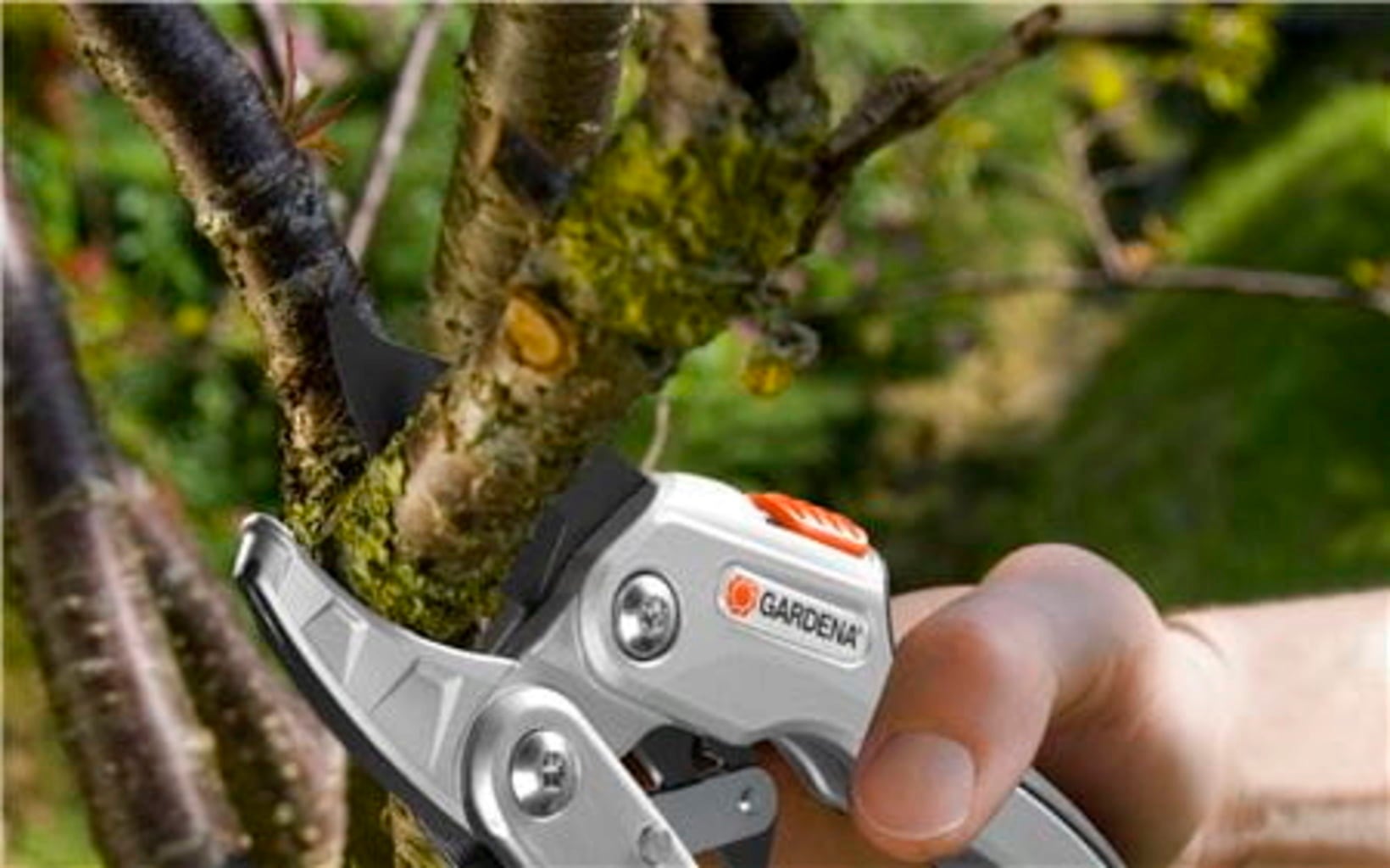 Gardena Comfort Ratchet Secateurs SmartCut - 1 item