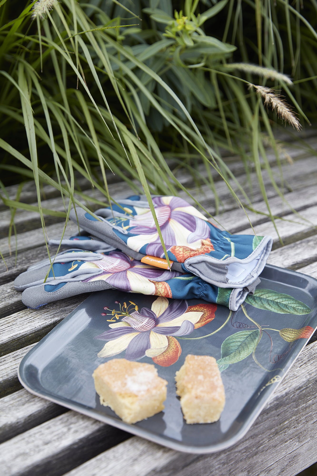 Burgon & Ball Passiflora Gardening Gloves - 1 item