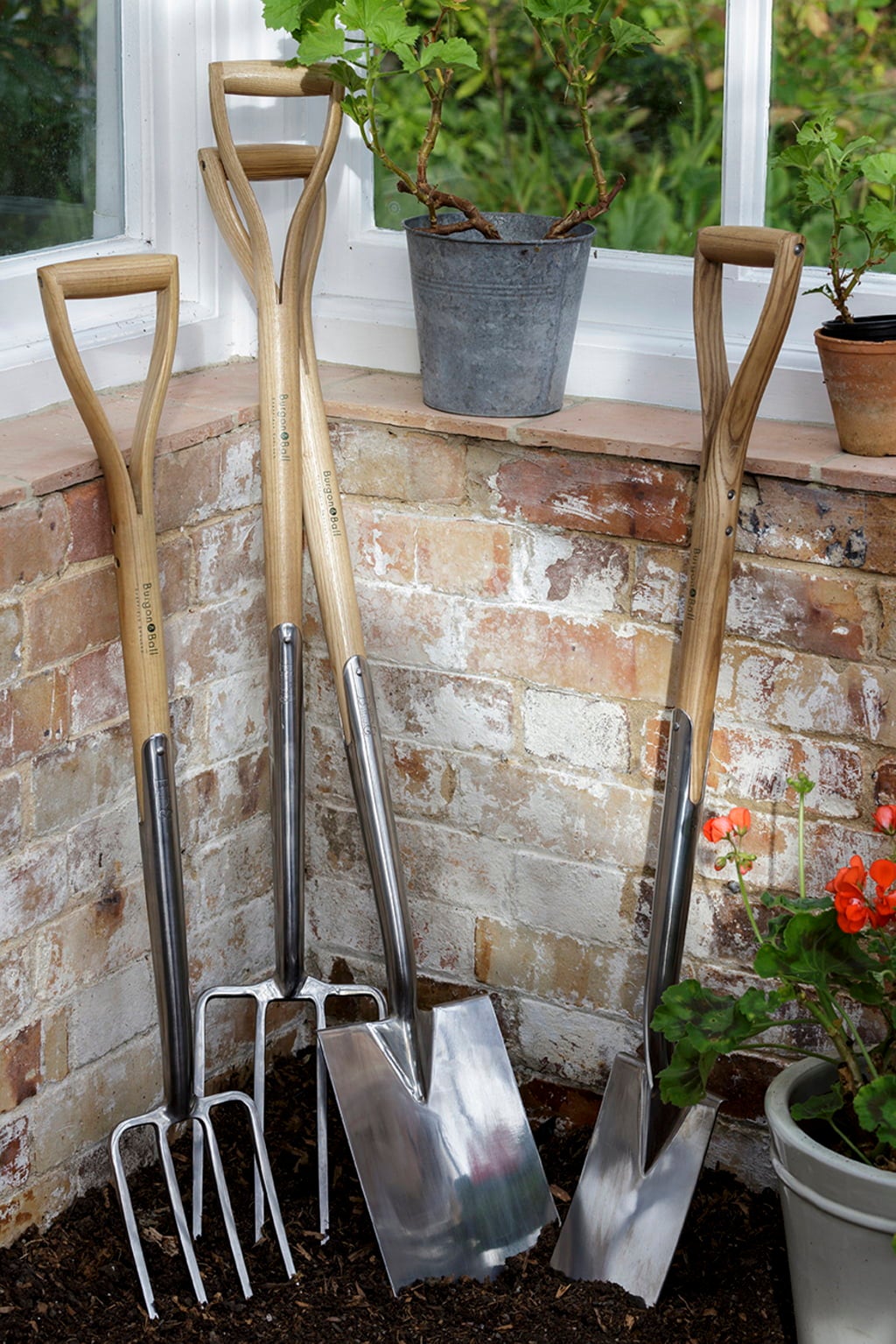 Burgon & Ball Ladies' Groundbreaker Spade - 1 item