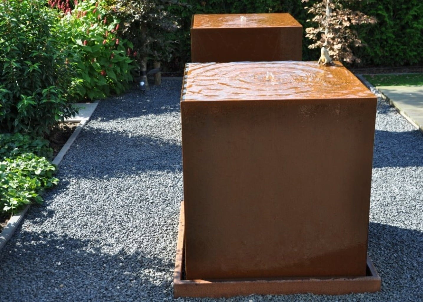 ADEZZ Vodni blok iz jekla Corten - 70 x 70 x 70 cm