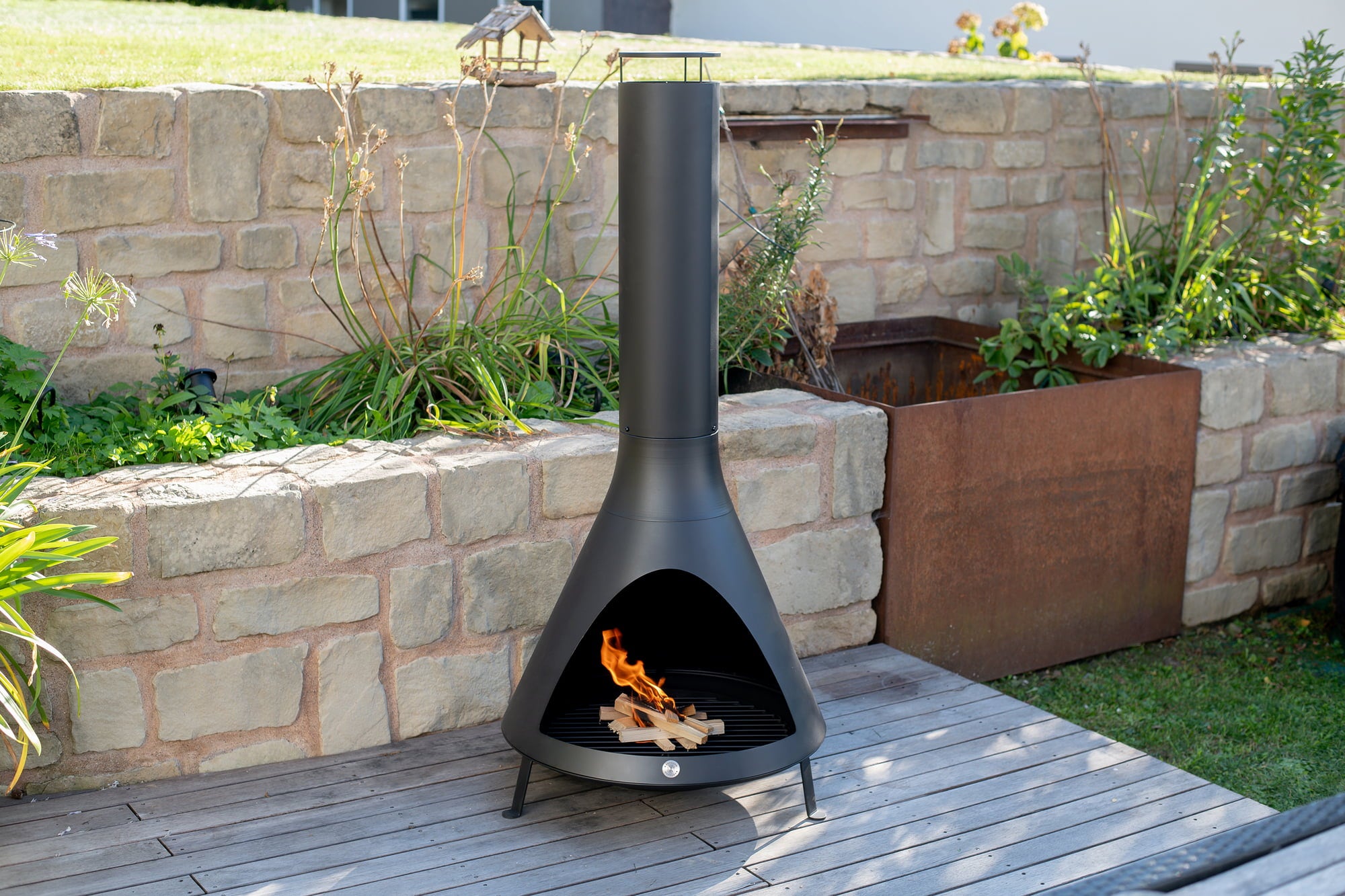Westmann Fire Pit & Smoke Outlet  - Black