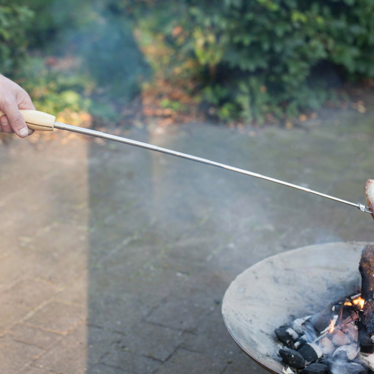 Esschert Design BBQ nabodalo za žar teleskopsko