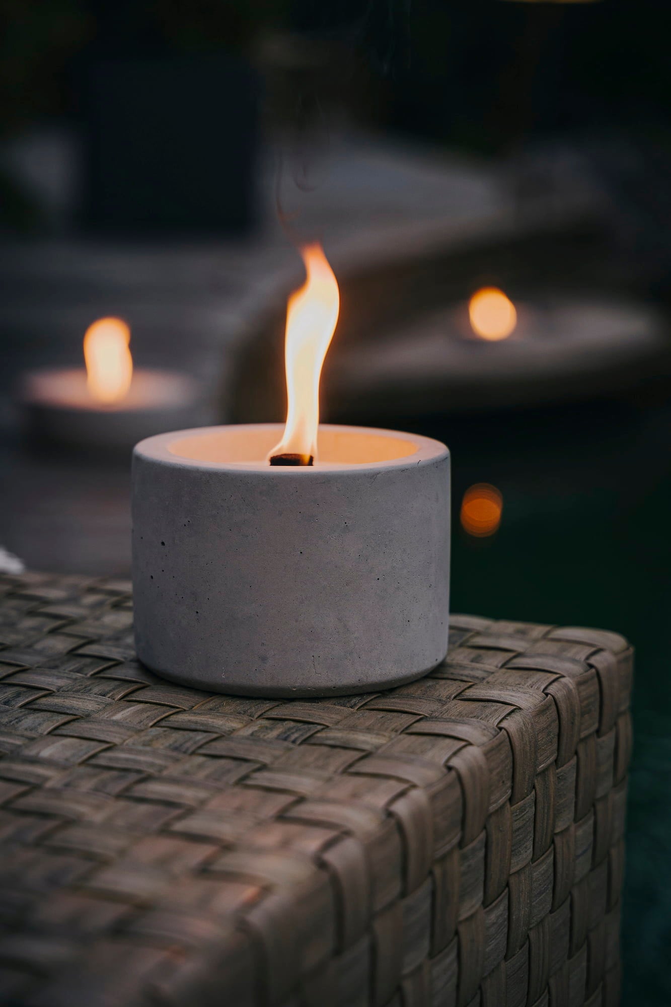 Beske Solo Concrete Candle