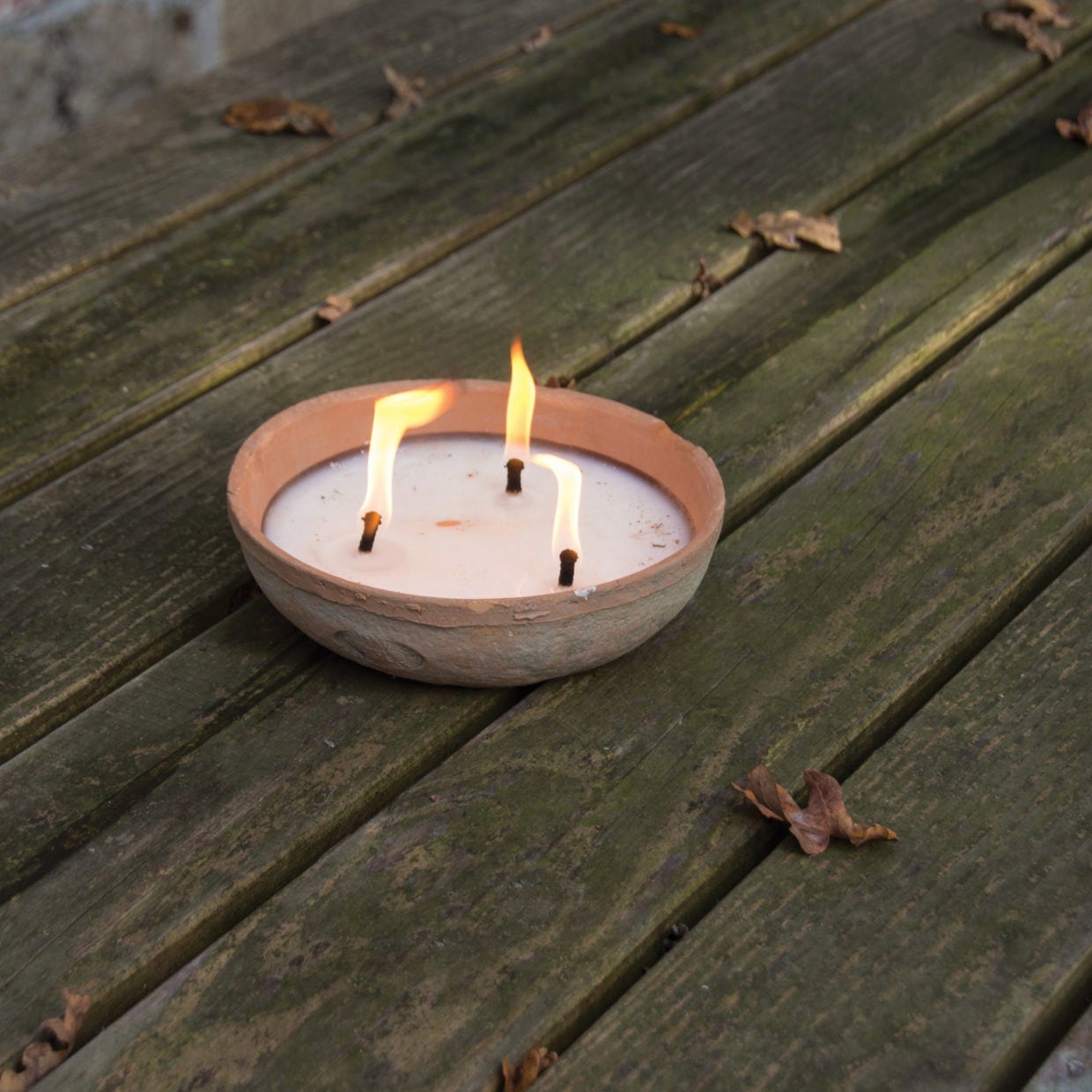 Esschert Design Aged Terracotta Candle Dish with 3 Wicks